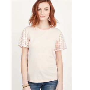 Stella &Dot Olive Eyelet Knit Tee fits size s & xs